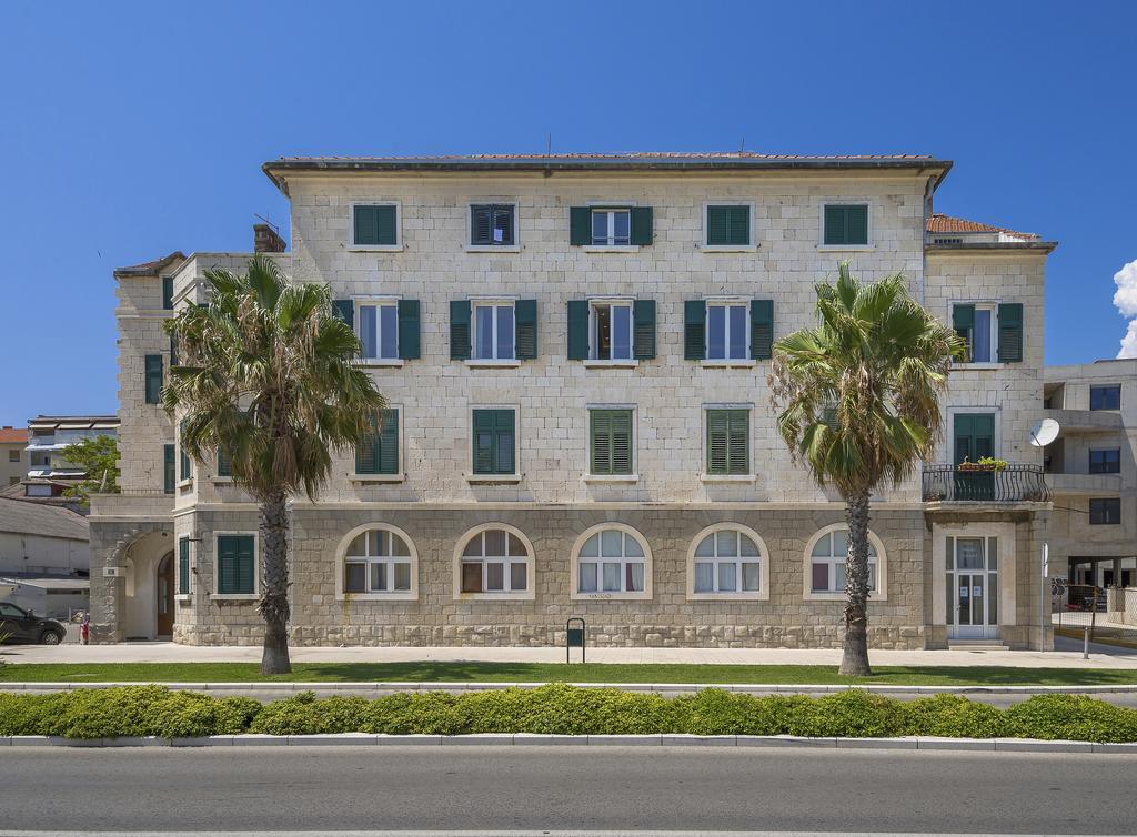 Riva Agava Split Waterfront Apartment Exterior photo